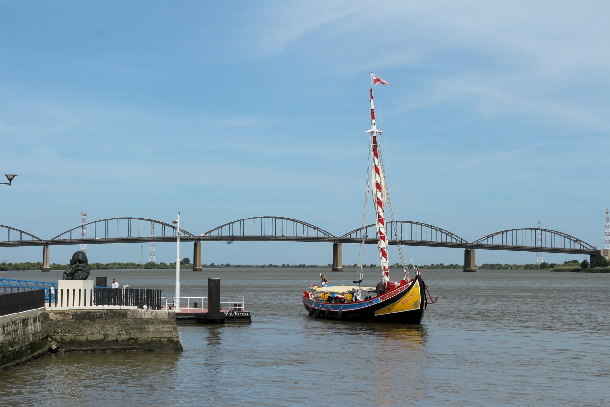 Turismo Fluvial | Visitas ao Barco Varino Liberdade