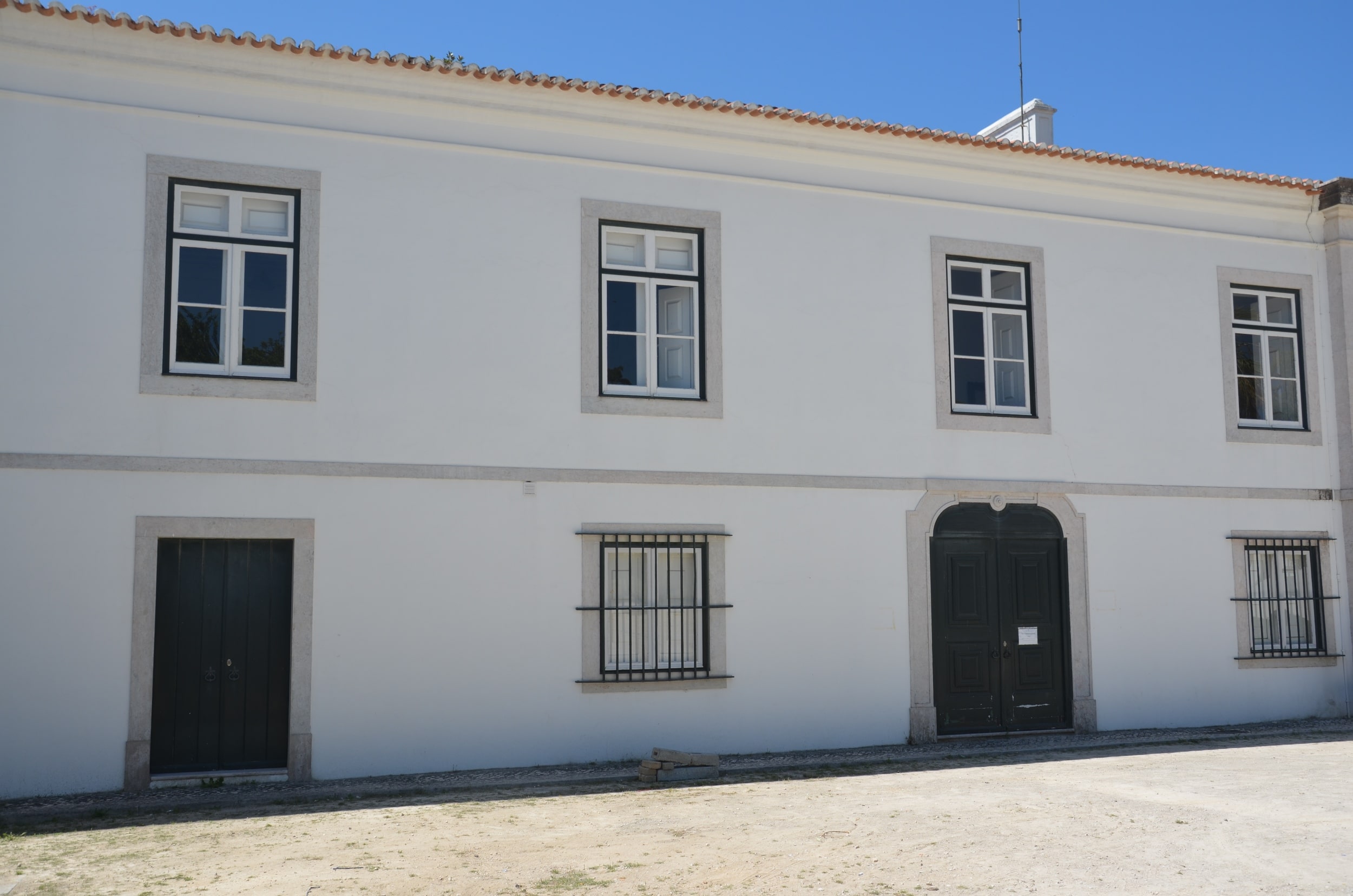 Casa da Juventude da Póvoa de Santa Iria apresenta exposição de desenho e pintura